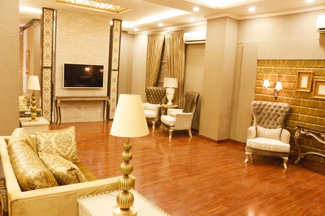 Shelton'S Rezidor Hotel Пешавар Екстериор снимка