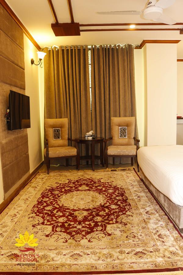 Shelton'S Rezidor Hotel Пешавар Екстериор снимка